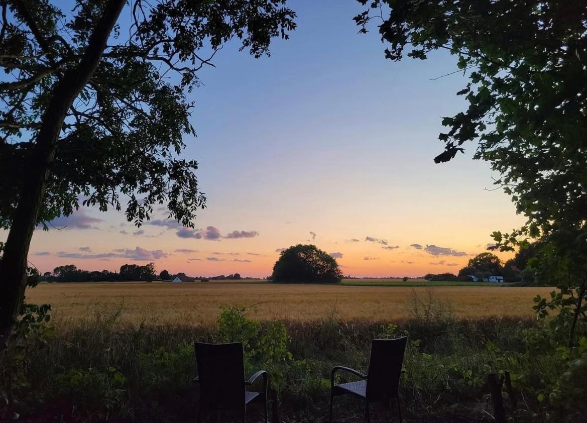 Aespoegarden Bed & Breakfast Klagstorp エクステリア 写真